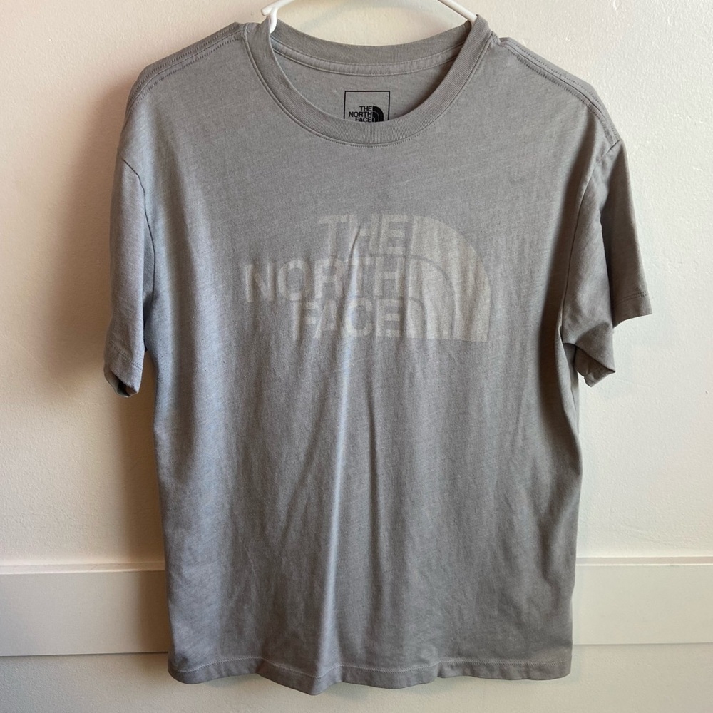 The North Face Gray Half Dome Short Sleeve Shirt - Picture 1 of 5
